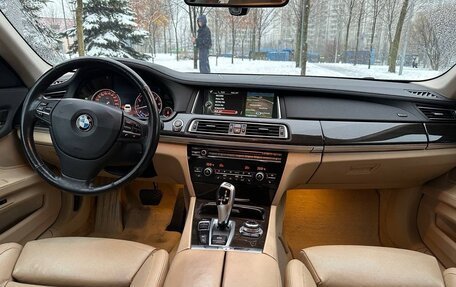 BMW 7 серия, 2013 год, 1 780 000 рублей, 17 фотография