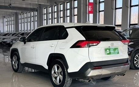 Toyota RAV4, 2020 год, 2 760 700 рублей, 3 фотография