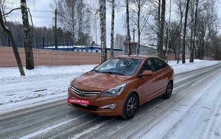 Hyundai Solaris II рестайлинг, 2015 год, 830 000 рублей, 2 фотография