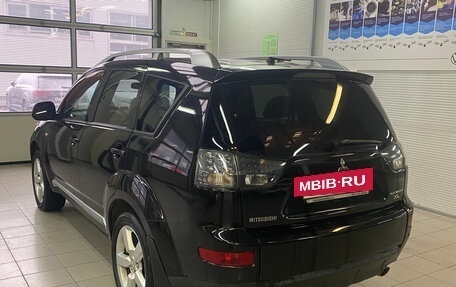 Mitsubishi Outlander III рестайлинг 3, 2008 год, 1 430 000 рублей, 4 фотография