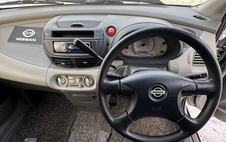 Nissan Tino, 2001 год, 468 000 рублей, 11 фотография