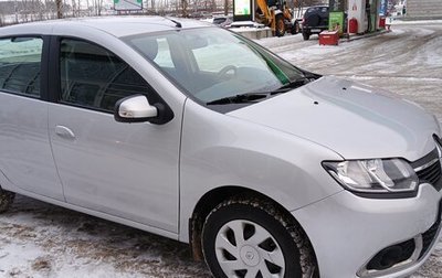 Renault Sandero II рестайлинг, 2014 год, 880 000 рублей, 1 фотография