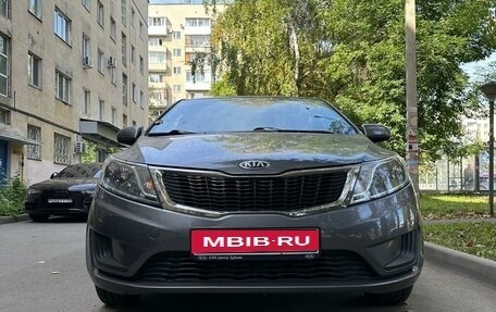 KIA Rio III рестайлинг, 2013 год, 950 000 рублей, 2 фотография