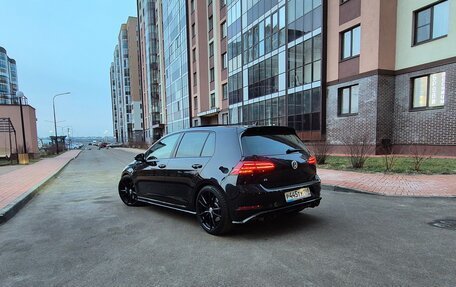 Volkswagen Golf R VII, 2019 год, 4 285 000 рублей, 17 фотография