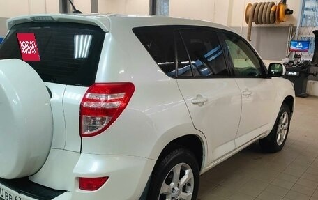 Toyota RAV4, 2011 год, 1 550 000 рублей, 4 фотография