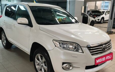 Toyota RAV4, 2011 год, 1 550 000 рублей, 2 фотография