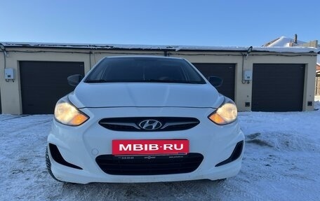 Hyundai Solaris II рестайлинг, 2012 год, 730 000 рублей, 14 фотография