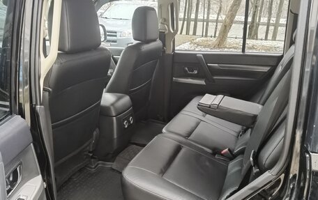 Mitsubishi Pajero IV, 2013 год, 2 450 000 рублей, 11 фотография