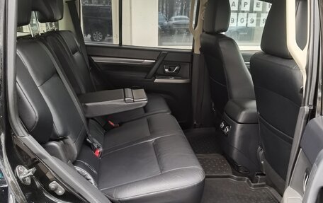 Mitsubishi Pajero IV, 2013 год, 2 450 000 рублей, 12 фотография