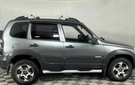 Chevrolet Niva I рестайлинг, 2015 год, 710 000 рублей, 4 фотография