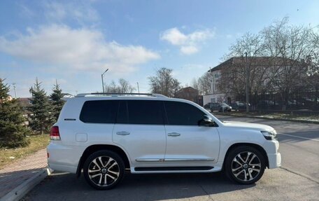 Toyota Land Cruiser 200, 2016 год, 7 200 000 рублей, 3 фотография