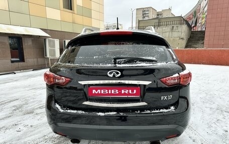 Infiniti FX II, 2011 год, 2 490 000 рублей, 6 фотография