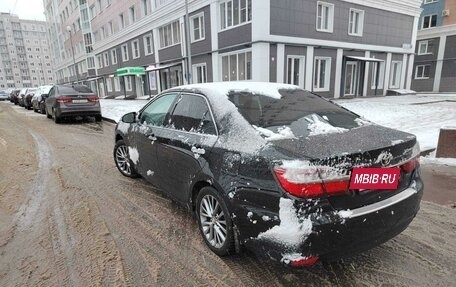 Toyota Camry, 2016 год, 2 300 000 рублей, 2 фотография