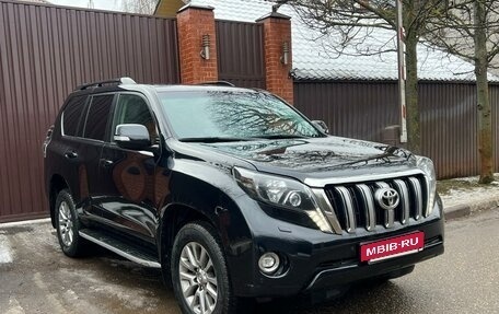 Toyota Land Cruiser Prado 150 рестайлинг 2, 2017 год, 3 620 000 рублей, 8 фотография