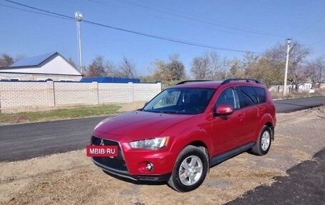 Mitsubishi Outlander III рестайлинг 3, 2010 год, 950 000 рублей, 10 фотография