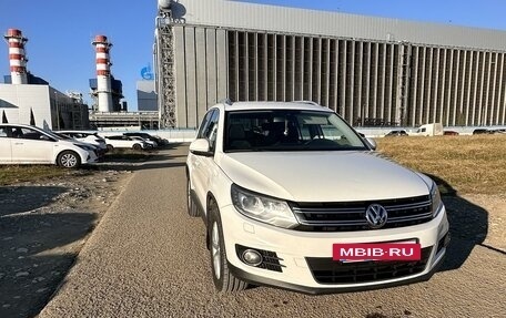 Volkswagen Tiguan I, 2012 год, 1 600 000 рублей, 2 фотография