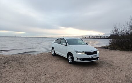 Skoda Rapid I, 2018 год, 1 570 000 рублей, 2 фотография