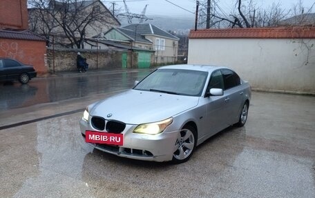 BMW 5 серия, 2004 год, 720 000 рублей, 8 фотография