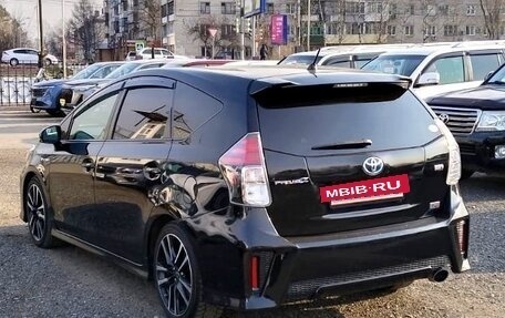 Toyota Prius Alpha I (ZVW40/41), 2017 год, 1 848 000 рублей, 3 фотография