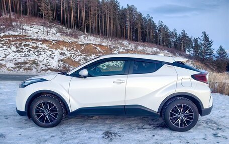 Toyota C-HR I рестайлинг, 2018 год, 2 400 000 рублей, 7 фотография