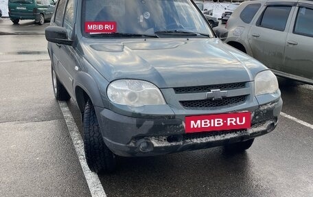 Chevrolet Niva I рестайлинг, 2012 год, 595 000 рублей, 2 фотография