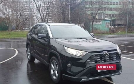 Toyota RAV4, 2020 год, 3 620 000 рублей, 5 фотография