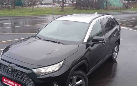 Toyota RAV4, 2020 год, 3 620 000 рублей, 2 фотография