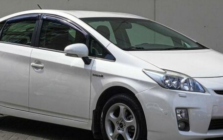 Toyota Prius, 2010 год, 1 350 000 рублей, 1 фотография