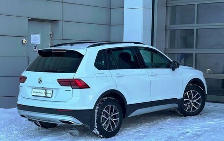 Volkswagen Tiguan II, 2019 год, 2 928 000 рублей, 2 фотография