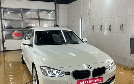 BMW 3 серия, 2012 год, 2 350 000 рублей, 2 фотография