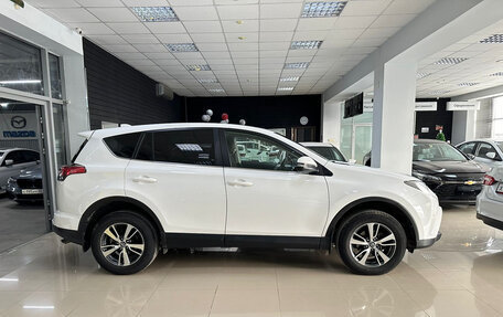 Toyota RAV4, 2018 год, 2 550 000 рублей, 8 фотография