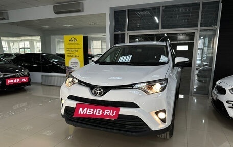 Toyota RAV4, 2018 год, 2 550 000 рублей, 7 фотография