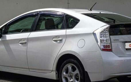 Toyota Prius, 2010 год, 1 350 000 рублей, 2 фотография