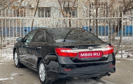 Toyota Camry, 2014 год, 2 180 000 рублей, 10 фотография