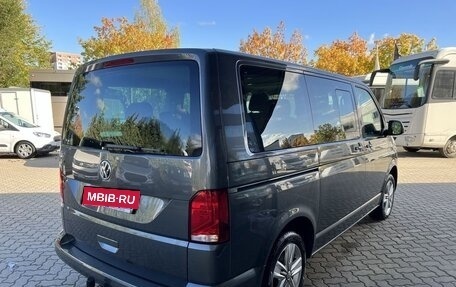 Volkswagen Multivan T6 рестайлинг, 2022 год, 7 800 000 рублей, 5 фотография