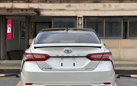 Toyota Camry, 2021 год, 3 200 000 рублей, 4 фотография