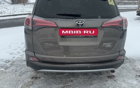 Toyota RAV4, 2018 год, 3 400 000 рублей, 2 фотография