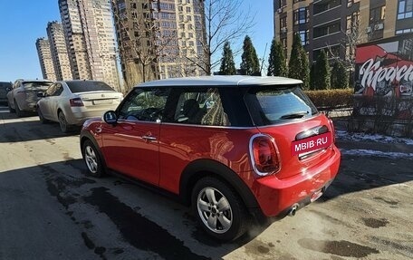 MINI Hatch, 2018 год, 2 250 000 рублей, 6 фотография