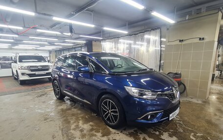 Renault Scenic IV, 2017 год, 2 200 000 рублей, 2 фотография