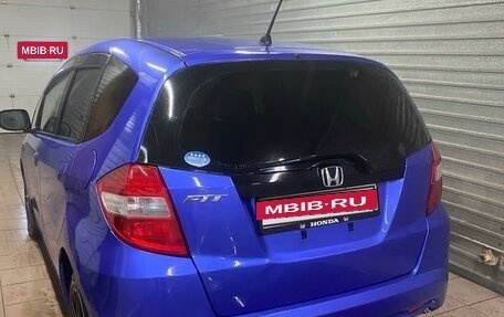 Honda Fit III, 2010 год, 780 000 рублей, 4 фотография