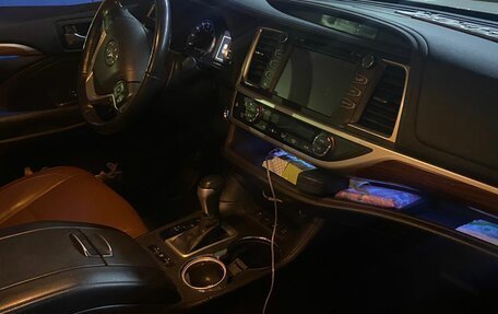 Toyota Highlander III, 2017 год, 3 698 000 рублей, 6 фотография