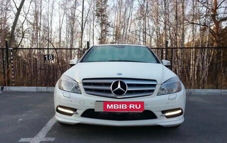 Mercedes-Benz C-Класс, 2010 год, 1 550 000 рублей, 2 фотография