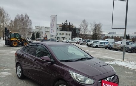 Hyundai Solaris II рестайлинг, 2011 год, 850 000 рублей, 3 фотография