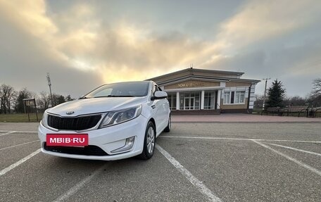 KIA Rio III рестайлинг, 2013 год, 885 000 рублей, 2 фотография