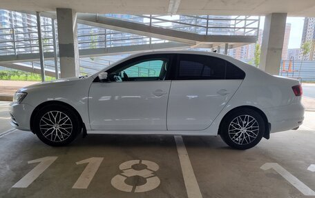 Volkswagen Jetta VI, 2016 год, 1 490 000 рублей, 4 фотография