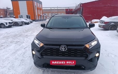 Toyota RAV4, 2020 год, 3 400 000 рублей, 5 фотография