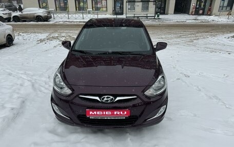 Hyundai Solaris II рестайлинг, 2012 год, 755 000 рублей, 1 фотография