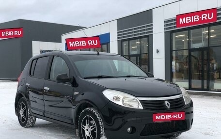 Renault Sandero I, 2011 год, 669 000 рублей, 3 фотография