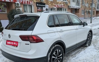 Volkswagen Tiguan II, 2019 год, 2 850 000 рублей, 1 фотография