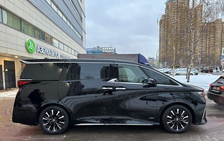 Toyota Alphard, 2024 год, 15 900 000 рублей, 3 фотография